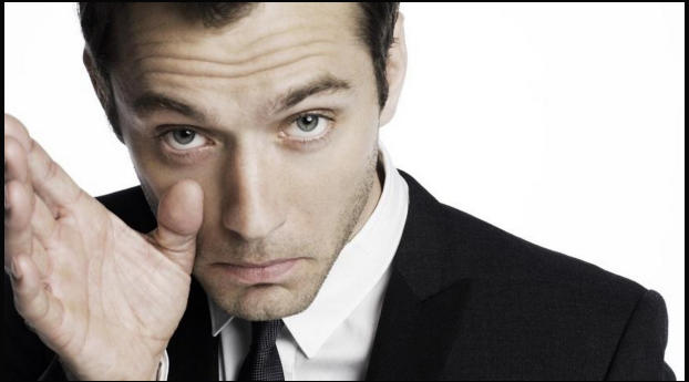 Jude Law Latest Images Wallpaper 1080x2160 Resolution
