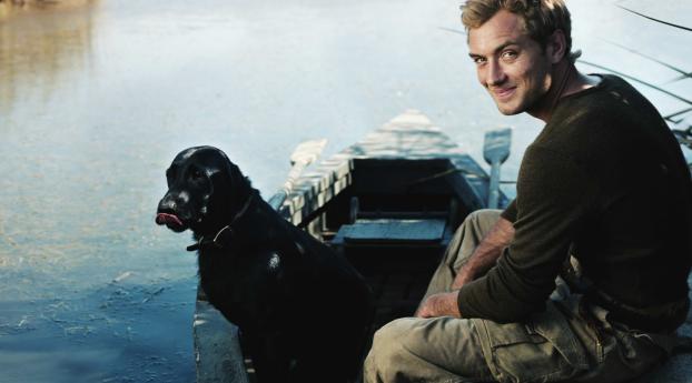 Jude Law With Dog Wallpaper 320x480 Resolution