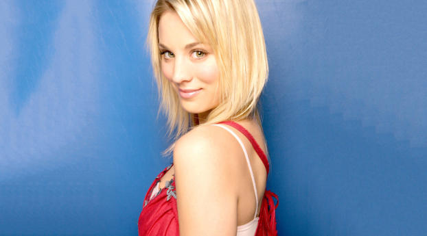 Kaley Cuoco Charming Images Wallpaper 1440x2880 Resolution