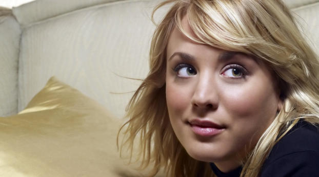 Kaley Cuoco Hot Eye Images Wallpaper 2560x1080 Resolution