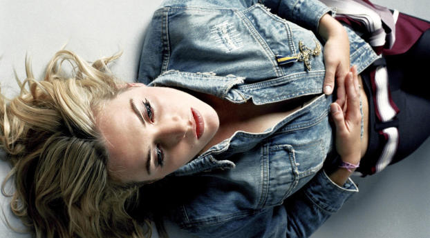 Kate Winslet Jacket Images Wallpaper 1080x2280 Resolution