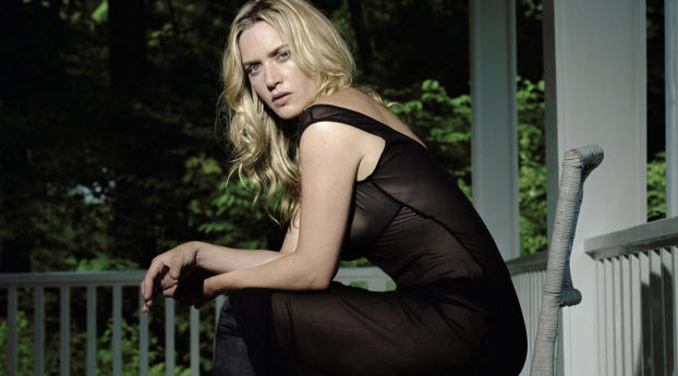 Kate Winslet Rare Images Wallpaper 1336x768 Resolution