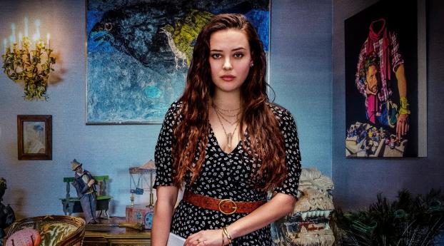 Katherine Langford In Knives Out Wallpaper 1080x2280 Resolution