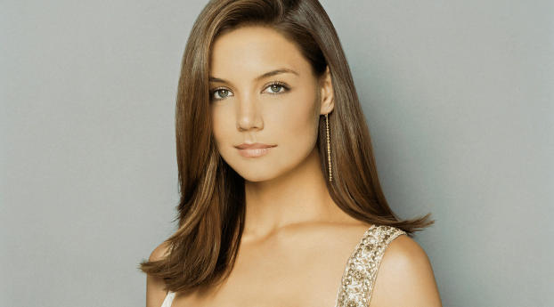 Katie Holmes Cute Images Wallpaper 800x1280 Resolution