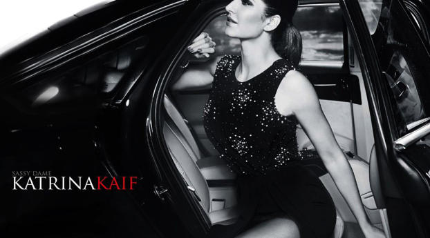 Katrina Kaif Black And White  Wallpaper 1280x720 Resolution