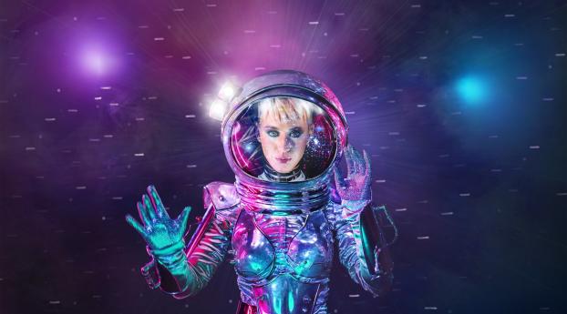 Katy Perry as Astronaut MTV Wallpaper 1080x1620 Resolution