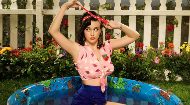 Katy Perry hot wallpapers Wallpaper 1176x2400 Resolution