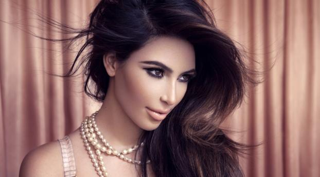 Kim Kardashian New Images Wallpaper 2560x1080 Resolution