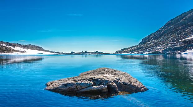 lake, mountains, blue water Wallpaper 2560x1440 Resolution