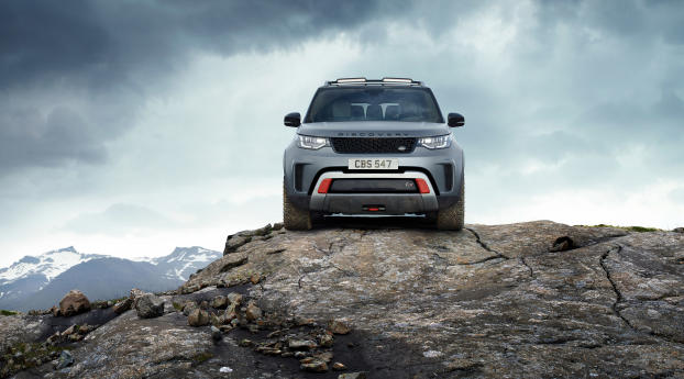 Land Rover Discovery SVX 2018 Wallpaper
