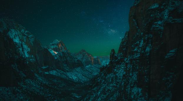 Landscape Forest Mountains in Night Sky Wallpaper 5120x2880 Resolution