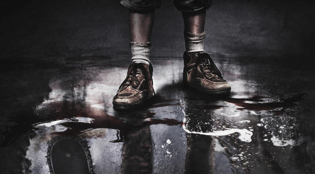 Leatherface Wallpaper 320x568 Resolution
