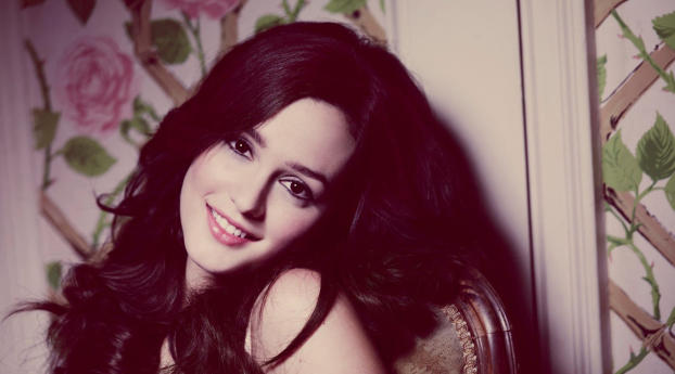 Leighton Meester Images Wallpaper 2560x1080 Resolution