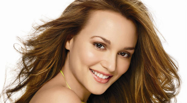 Leighton Meester smile wallpapers Wallpaper 480x800 Resolution