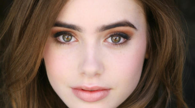 Lily Collins 2017 Wallpaper 540x960 Resolution