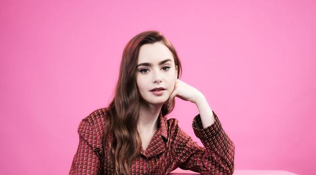 Lily Collins 4K Wallpaper 4480x1080 Resolution