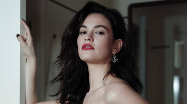 Lily James Actress 2024 Photoshoot Wallpaper 480x320 Resolution