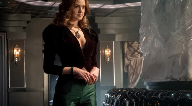 Maggie Geha As Poison Ivy Gotham Season 4 Wallpaper