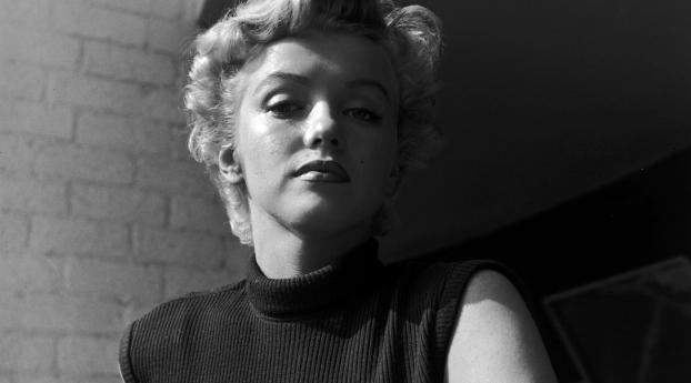 Marilyn Monroe Never Seen Images Wallpaper 720x1500 Resolution