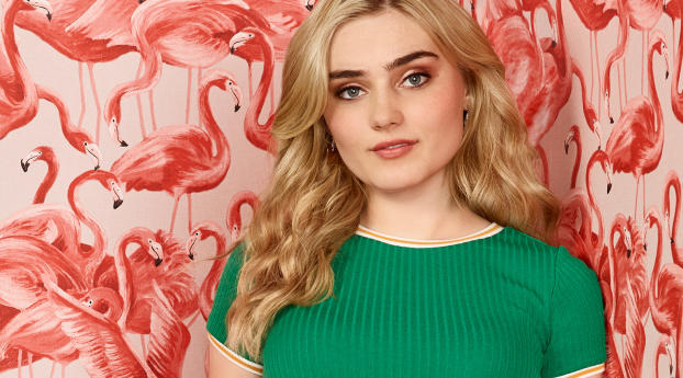 Meg Donnelly American Housewife Wallpaper 1080x2280 Resolution