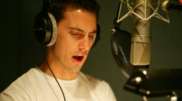 milo ventimiglia, brunette, microphone Wallpaper