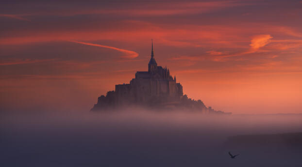 Mont Saint-Michel HD France Wallpaper 1440x3100 Resolution