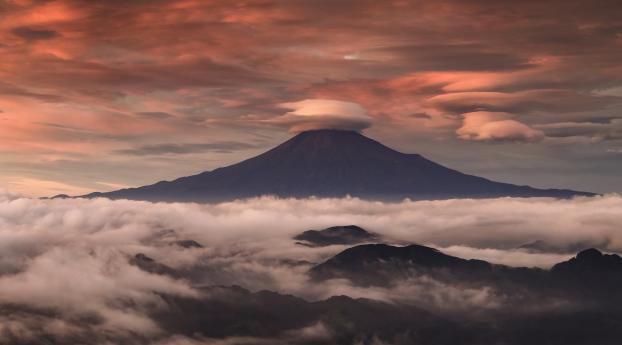Mount Fuji Clouds And Mountains Japan Wallpaper 720 x1600 Resolution