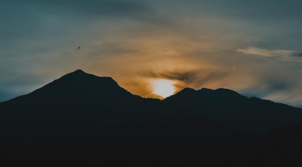 mountains, sunset, dark Wallpaper