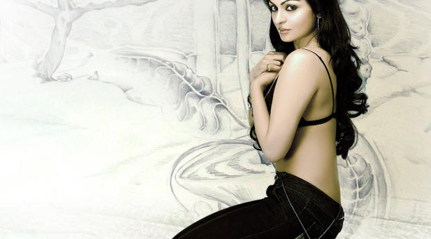 Neeru Bajwa Latest Stylish Wallpapers  Wallpaper 300x300 Resolution