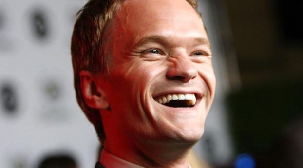 Neil Patrick Harris Laughing wallpapers Wallpaper 480x854 Resolution
