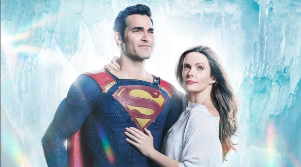 New Superman and Lois Wallpaper 720x1280 Resolution