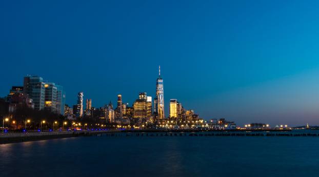 New York City Skyscraper At Night Wallpaper 320x240 Resolution
