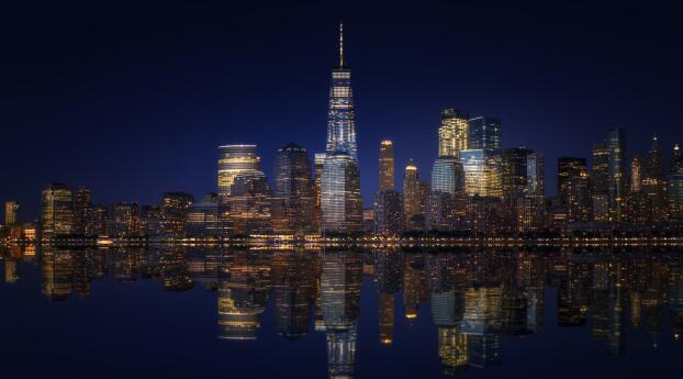 New York Skyscraper Manhattan Reflection Wallpaper 1080x2316 Resolution