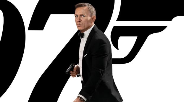 No Time To Die Daniel Craig as James Bond Wallpaper 8000x5513 Resolution