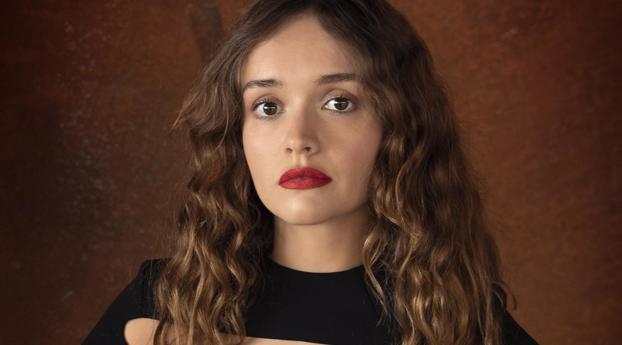 Olivia Cooke Face 2020 Wallpaper 1080x2244 Resolution