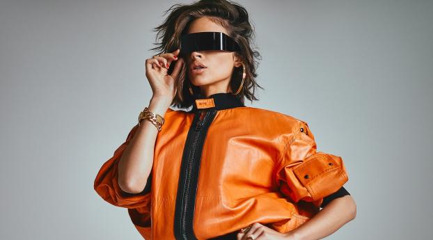 Olivia Culpo in Sunglasses Wallpaper 4000x3000 Resolution