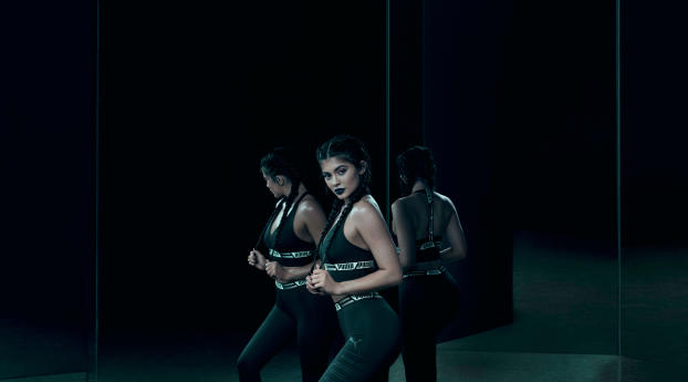 Pretty Kylie Jenner Puma Campaign Wallpaper 950x1534 Resolution