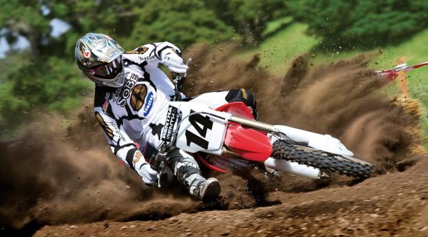 race, motorcycle, rotation Wallpaper 1152x864 Resolution