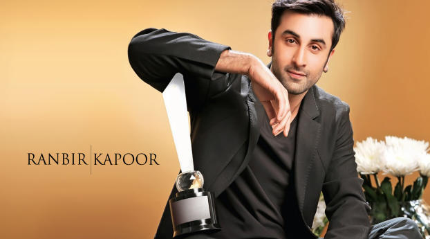 Ranbir Kapoor With Awards Photos  Wallpaper 1280x1024 Resolution
