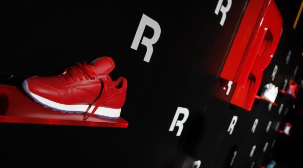reebok, sneakers, stand Wallpaper 1440x3160 Resolution