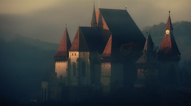 Romania 4K Castle Wallpaper