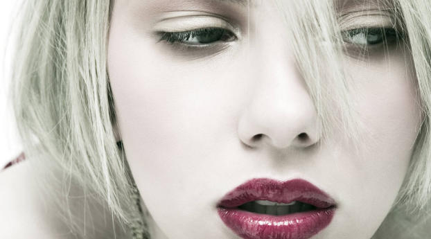 Scarlett Johansson close up photos Wallpaper 480x480 Resolution