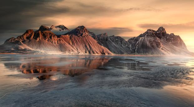 Seashore Iceland Mountains 5K Wallpaper 1080x2400 Resolution