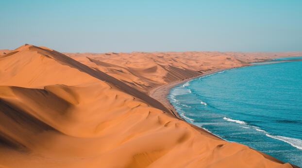 Serene Desert 4K Dunes Beach Landscape Wallpaper