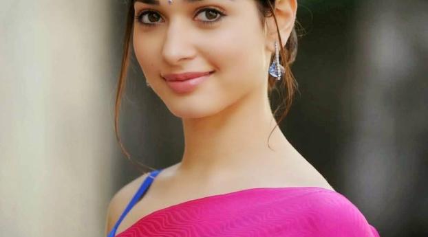 240x320 Tamannaah Bhatia Smile Photo Android Mobile, Nokia 230, Nokia 215,  Samsung Xcover 550, LG G350 Wallpaper, HD Indian Celebrities 4K Wallpapers,  Images, Photos and Background - Wallpapers Den
