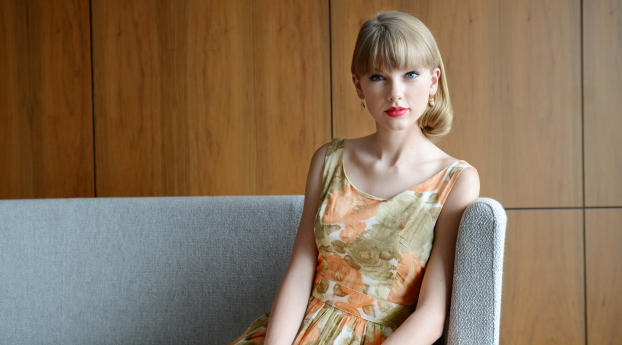 Taylor Swift Photoshoot For AAP Wallpaper 2860x1080 Resolution