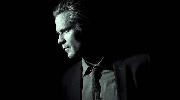 timothy olyphant, justified, face Wallpaper 2560x1440 Resolution