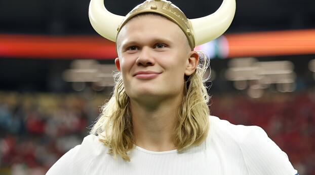 Viking Erling Haaland iPhone Wallpaper