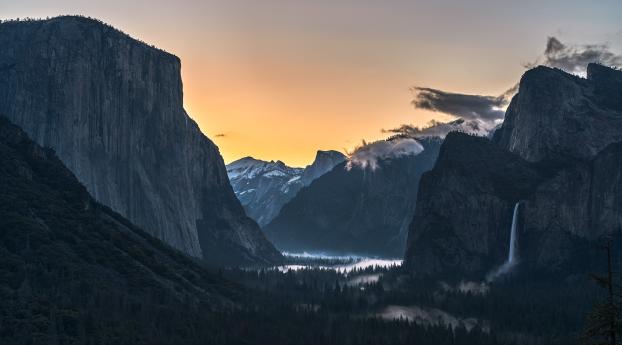 Yosemite National Park HD Mountains Wallpaper 1920x1080 Resolution