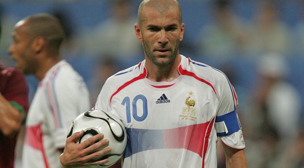zinedine zidane, football player, real madrid castilla Wallpaper 2160x3840 Resolution